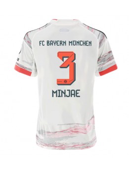 Billige Bayern Munich Kim Min-jae #3 Bortedrakt Dame 2025-26 Kortermet